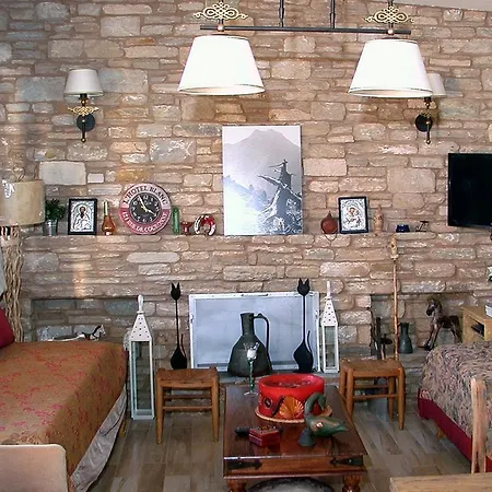 Philippos House
